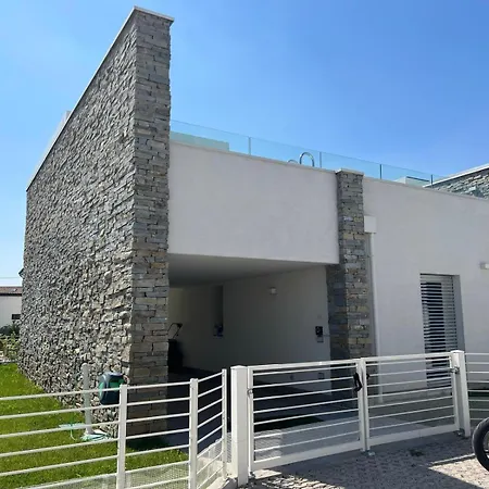 Peschiera Luxury House Дом отдыха