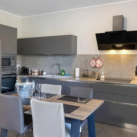 Peschiera Luxury House Tatil Evi *